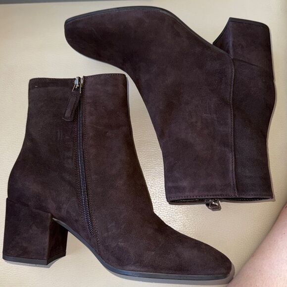 New With Tags Aquatalia Charlee Dress Weatherproof Suede Bootie Brown Espresso - Picture 1 of 8